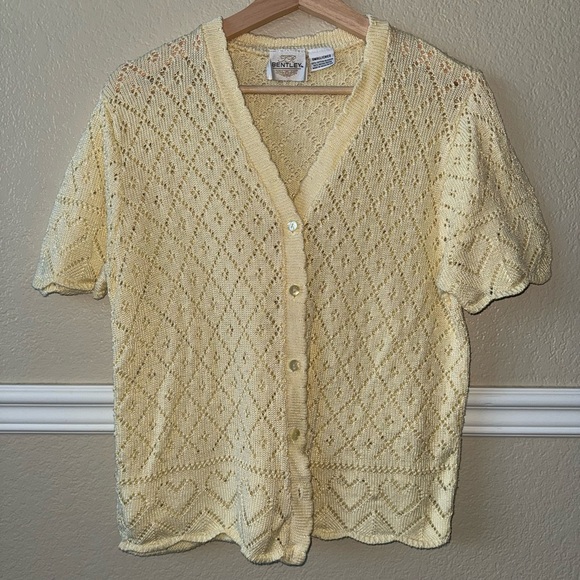 Vintage Butter Yellow Short Sleeve Button Front Cardigan Knit Sweater Size Small - Picture 6 of 8
